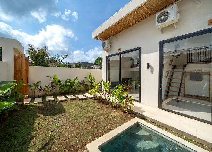 Astana House Balangan Affittacamere 3*