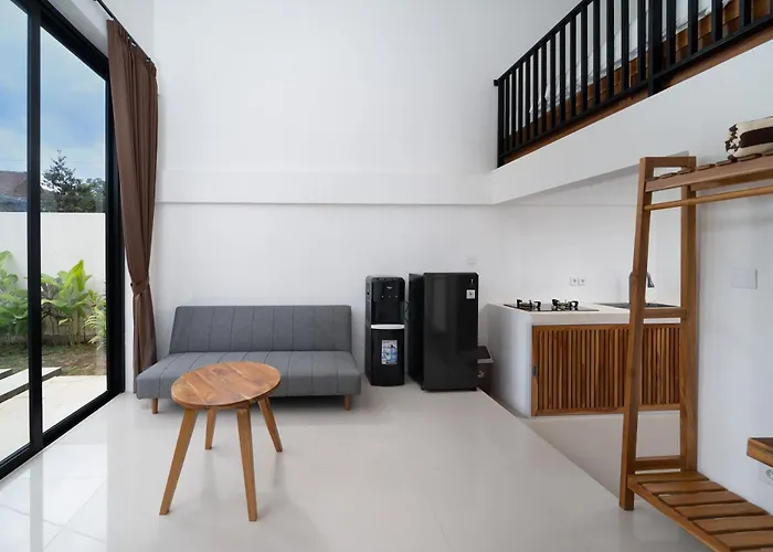 Affittacamere Astana House Balangan 3*